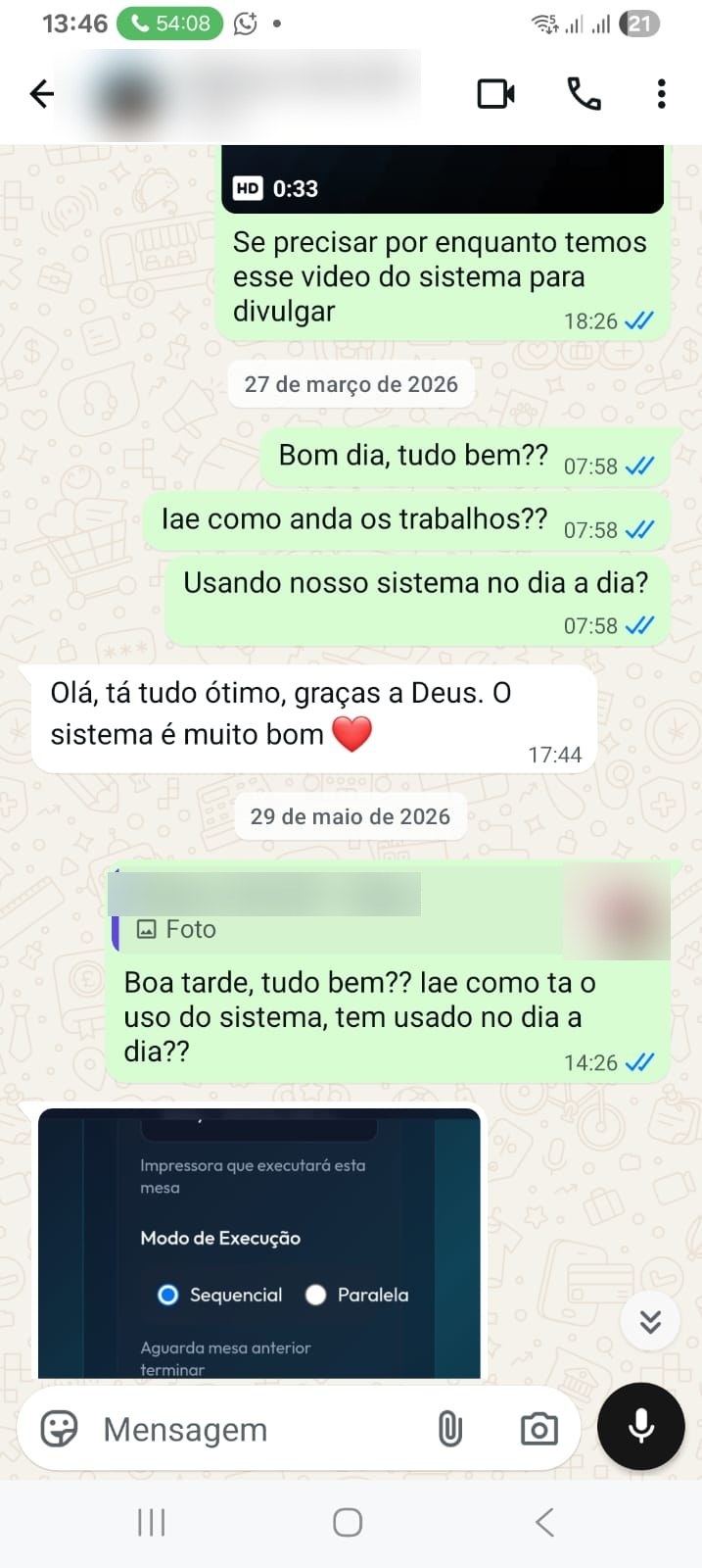 Print de conversa real com cliente do Calc3D Pro 3, com dados pessoais borrados